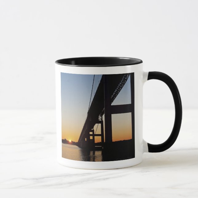 Taza Navegación y salida de la isla Newport Rhode (Derecha)