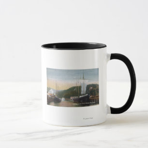 Taza Naves que cargan la madera de construcción