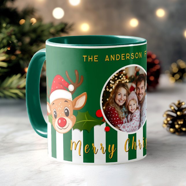 Taza Navidades cortan reno de Santa María y foto famili (Christmas Cute Santa Reindeer & Holly Family Photo Mug)