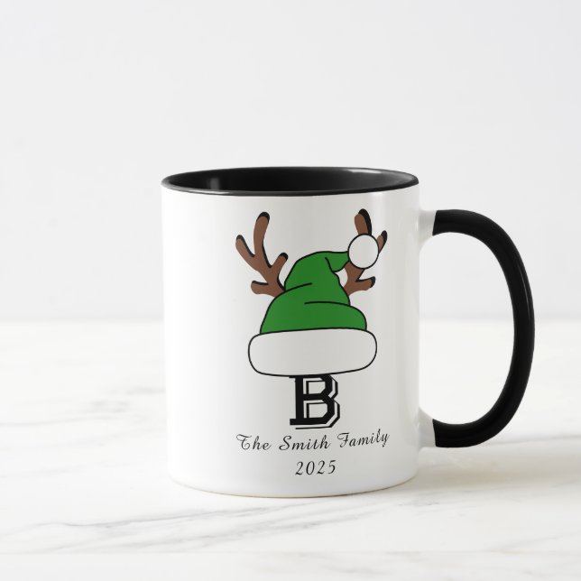 Taza Navidades de la familia Green Santa Hat Monogram (Derecha)