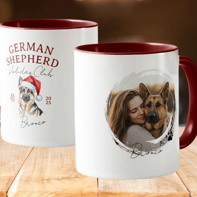 Taza Navidades de retrato de Mascota de acuarela Pastor (Enhance your holiday kitchen set with this Watercolor Pet Portrait Christmas German Shepherd Mug! )