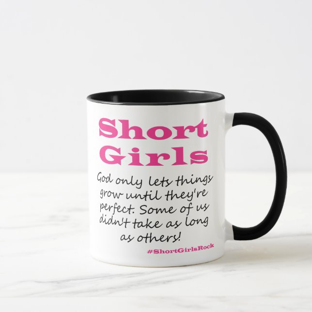 Taza negra 11oz de los chicas cortos (Derecha)