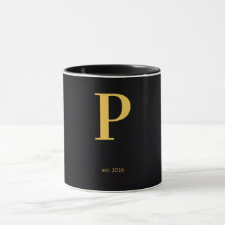 Taza negra con letra dorada P | Taza minimalista c