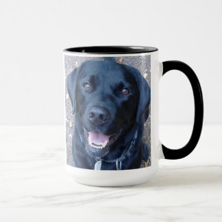 Taza negra de Labrador