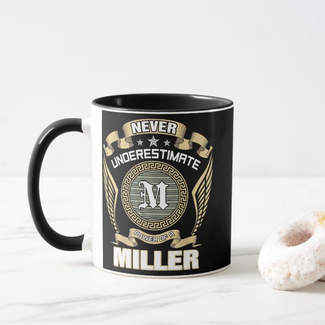 TAZA NEVER_UNDERESTIMATE_POWER_OF_A_MILLER (Con donut)