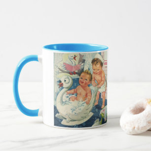 Taza Niños antiguos jugando con burbujas en una bañera 