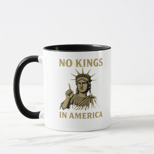 Taza No Kings In America Statue Of  No Kings Day Protes (Izquierda)