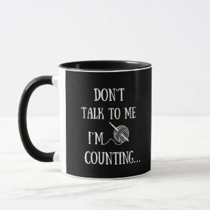 Taza No me hables, cuento crochet gracioso.