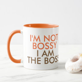 Taza No soy mandón yo soy Boss que dice el naranja