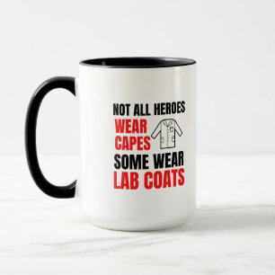 Taza No todos los héroes llevan gorras, algunos llevan