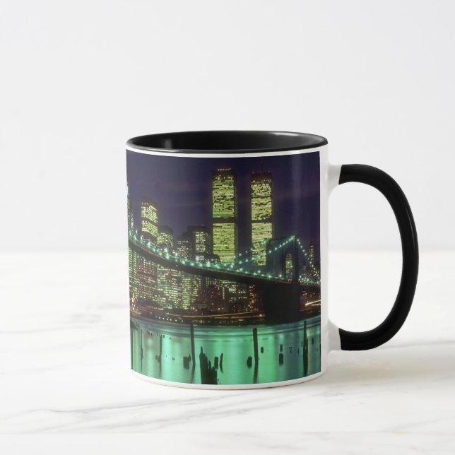 Taza Noche del puente de Brooklyn @ (Derecha)
