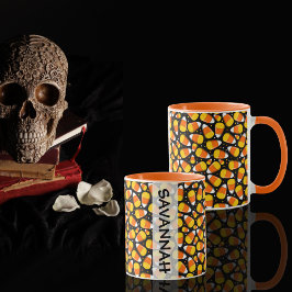 Taza Nombre personalizado de Candy Corn Halloween
