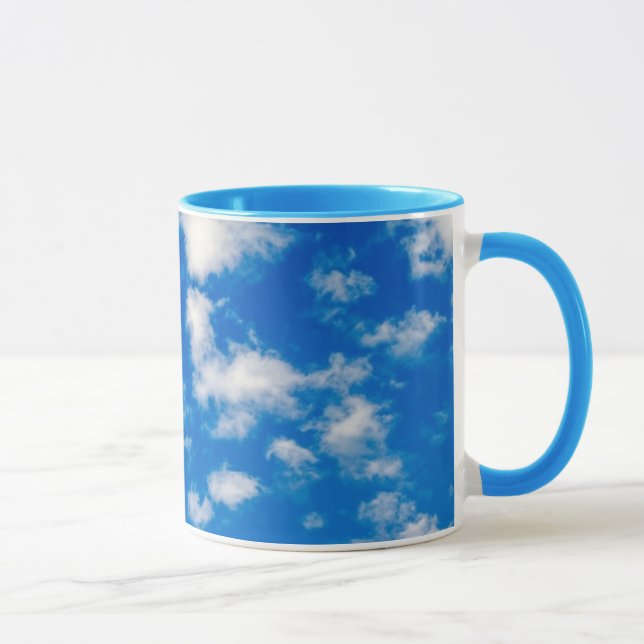 Taza Nubes blancas onduladas en un cielo azul (Derecha)