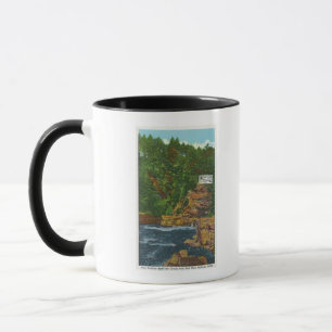 Taza Nueva opinión del puente de Hwy del estado del