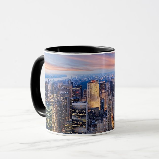 Taza Nueva York con luces brillantes de noche (Anverso izquierdo)