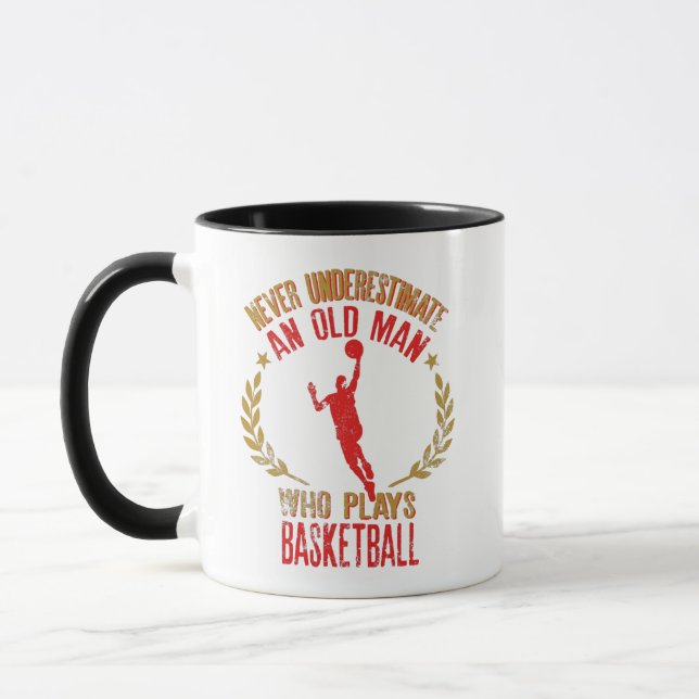 Taza Nunca Subestimes A Un Viejo Que Juega Baloncesto (Izquierda)