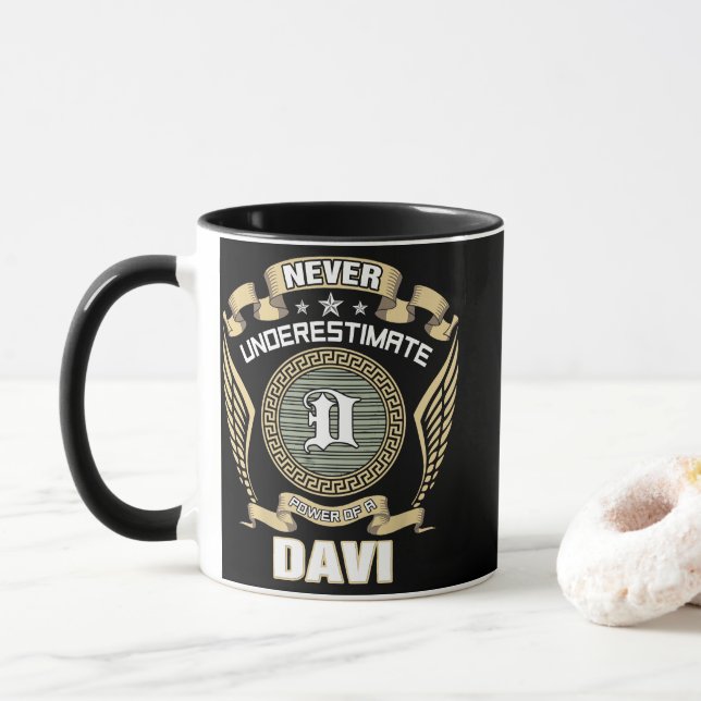 TAZA NUNCA_SUBESTIMES_EL_PODER_DE_UN_DAVI (Con donut)