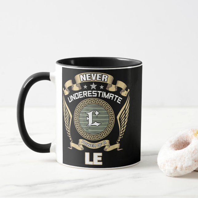 TAZA NUNCA_SUBESTIMES_EL_PODER_DE_UN_LE (Con donut)