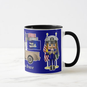 Taza Nútcracker de la Marina con un pequeño camión mili