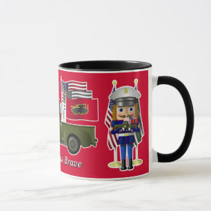 Taza Nutcracker marino con un pequeño camión militar