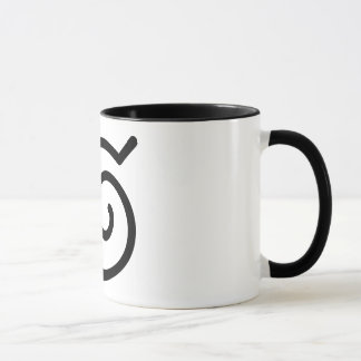 Taza ocultada del pueblo de la hoja