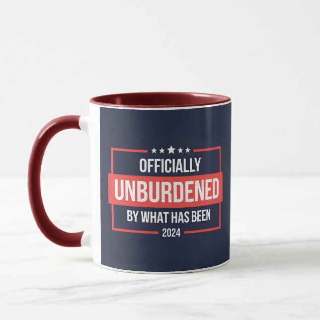 Taza Oficialmente, sin la carga de lo que ha sido Trump (Izquierda)