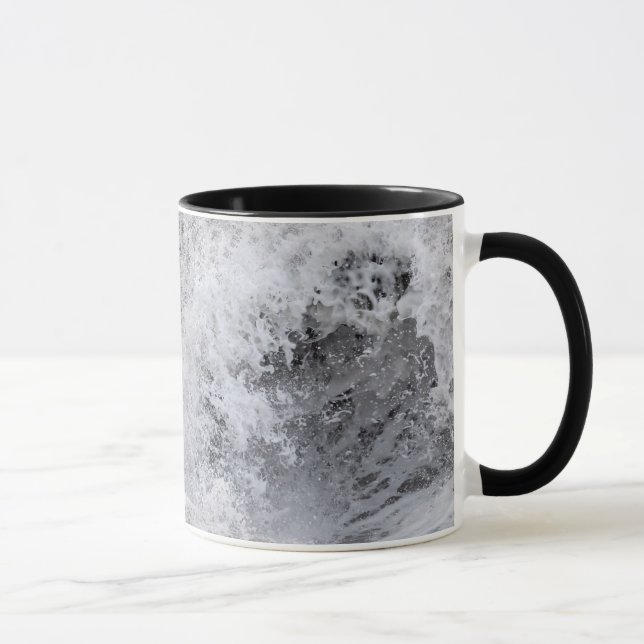 Taza Ola tormentosa rompiendo (Derecha)
