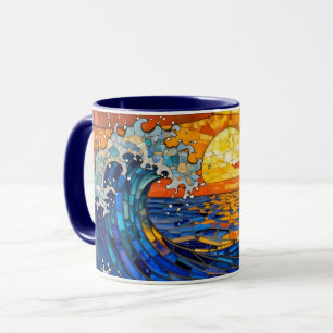 Taza Olas oceánicas costeras al atardecer