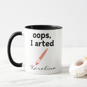 Taza Oops, Arté