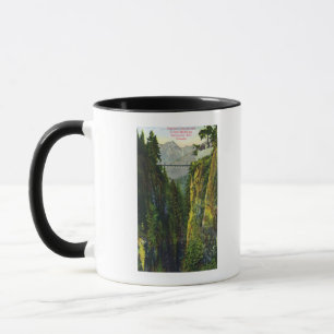 Taza Opinión del barranco de Capilano de la montaña de