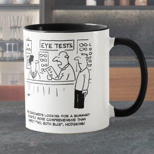 Taza Óptico dando una prueba de vista demasiado simplif