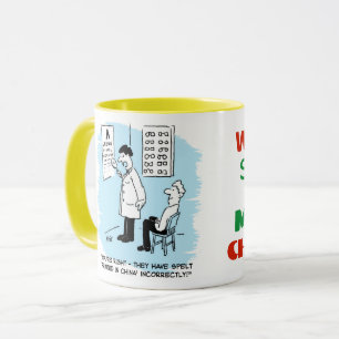 Taza Óptico realizando una prueba de vista