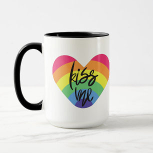Taza Orgullo. Bésame. El amor es justo.