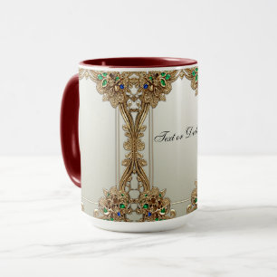 Taza ornamentada de oro elegante