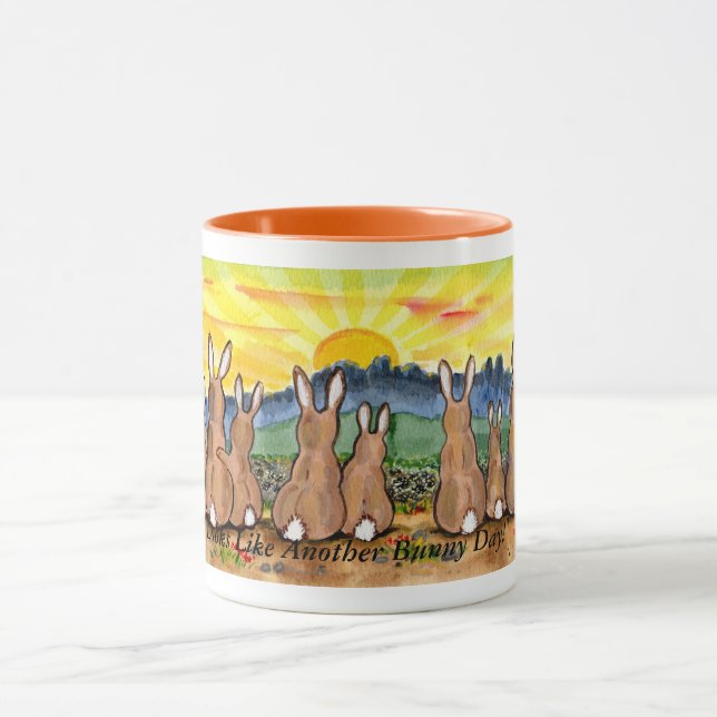 Taza "Otro día del conejito", conejos que miran la (Centro)