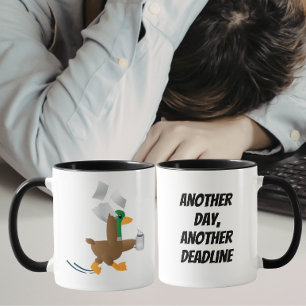 Taza Otro Día, Otro Plazo de Entrega Pato Divertido