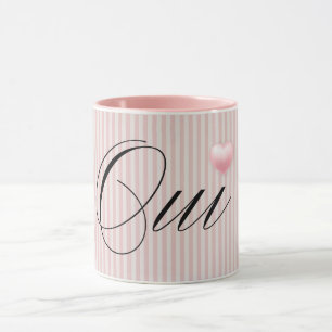 Taza Oui Sí con rayas rosadas de crema de corazón rosad