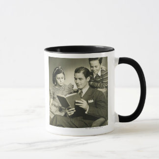 Taza Padre que lee al hijo