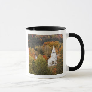 Taza paisaje de otoño con iglesia, Vermont, EE. UU.