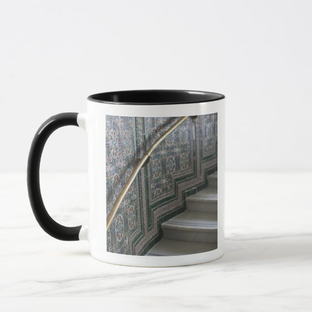 Taza Palacio de Comunicaciones, azulejos moriscos (Izquierda)