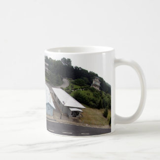 Taza panorámica de la fila de la conferencia