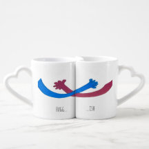 Taza para parejas que se abrazan... más o menos