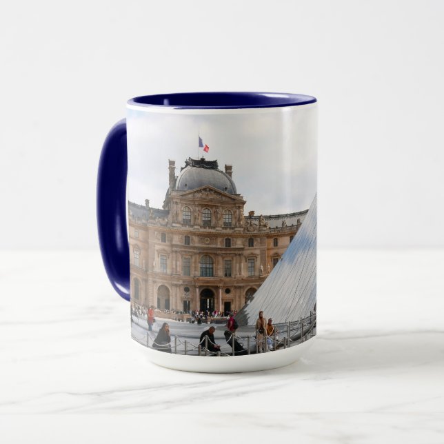 Taza París. Francia. Louvre (Anverso izquierdo)