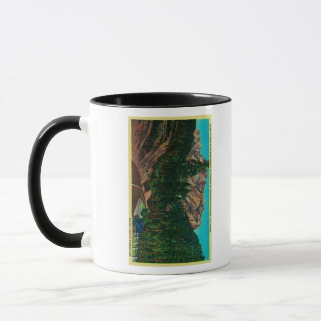 Taza Parque Estatal Castle Crags, de US 99 (Izquierda)