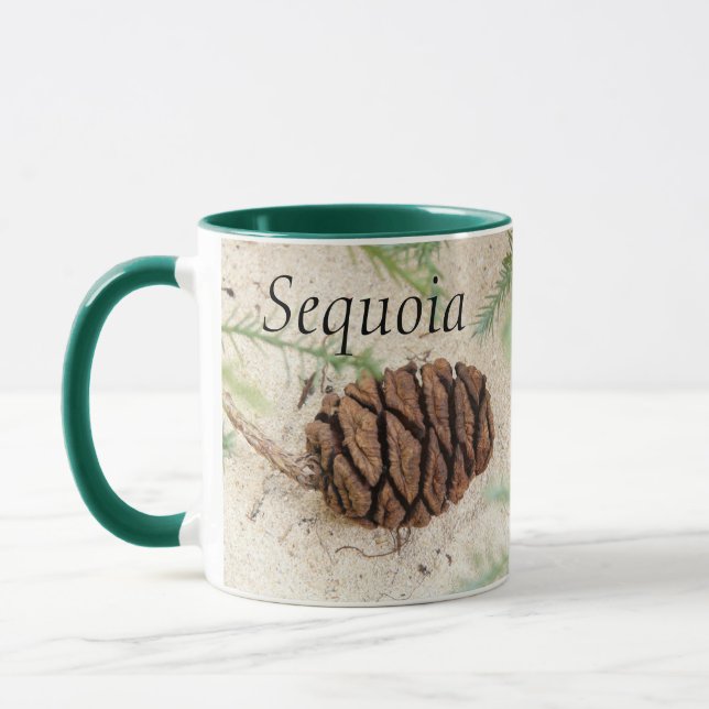 Taza Parque nacional Sequoia Tee Cone en Sand Sequoia (Izquierda)