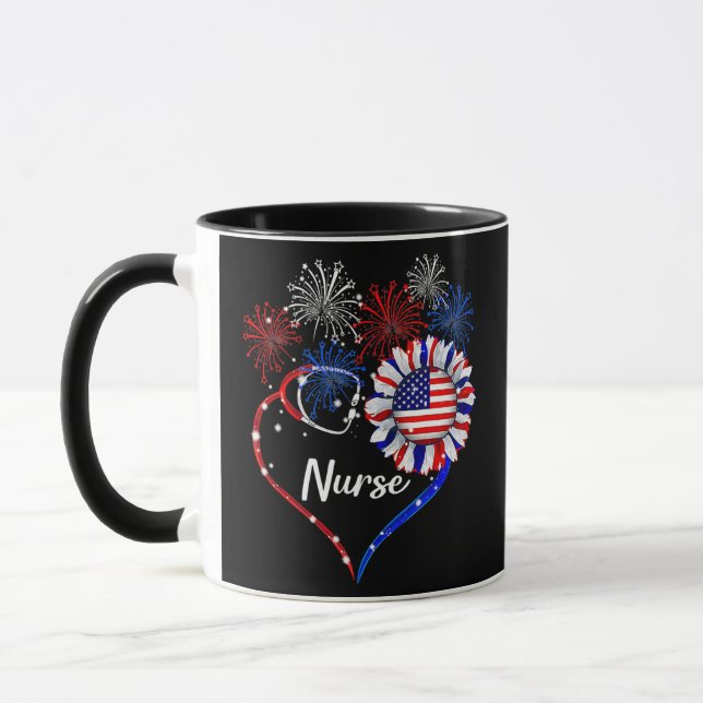 Taza Patriotic Nurse 4th Of July American Flag (Izquierda)