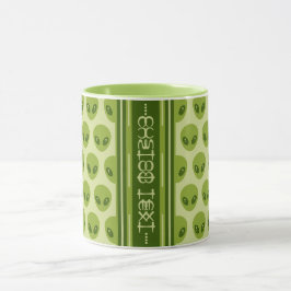 Taza Patrón de Alien Verde Cubierto con tu nombre en gl