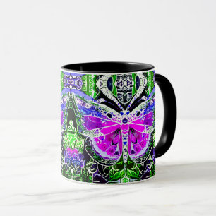 Taza Patrón de batik de mariposa y medallón en violeta