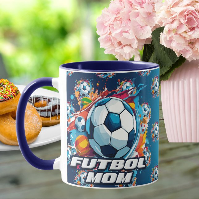 Taza Patrón de bola de fútbol de la mamá Futbol (Subido por el creador)