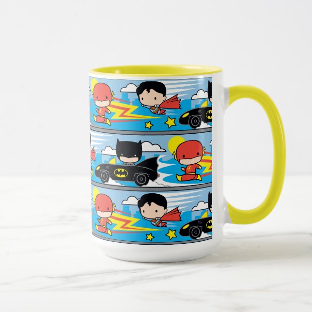 Taza Patrón de Carreras Chibi Flash, Superman y Batman (Derecha)